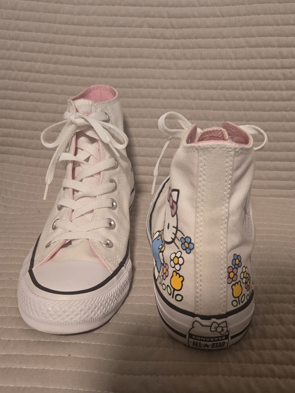 Converse Unisex' White & Pink Hello Kitty High-Top Sneakers